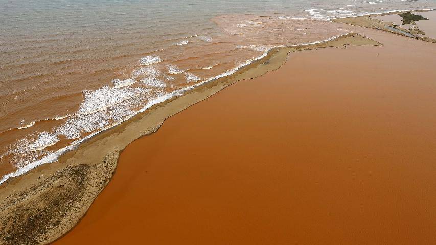 Mariana: águas subterrâneas da bacia Rio Doce estão contaminadas | VEJA.com