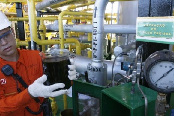 Produção brasileira de petróleo cresce 12,6% em março | Portal Brasil