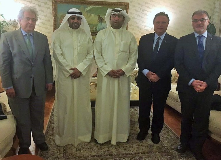 Maggi encerra visita ao Kuwait com promessa de reabertura de mercado | MAPA