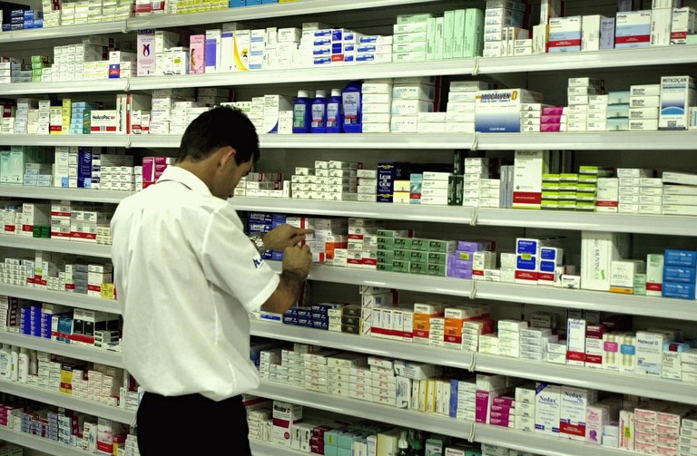 Países do Mercosul assinam pacto que pode reduzir preço de remédios em 80% | Portal Brasil