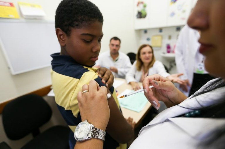 Cobertura da vacinação contra HPV pelo SUS é ampliada | Portal Brasil
